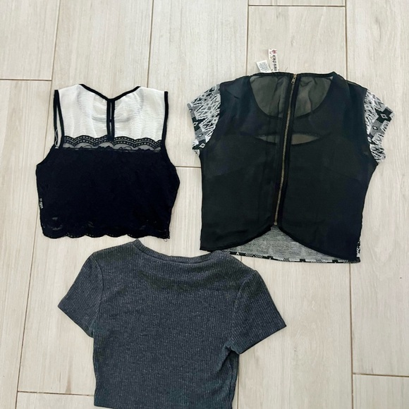 Women’s tops bundle - Picture 9 of 10